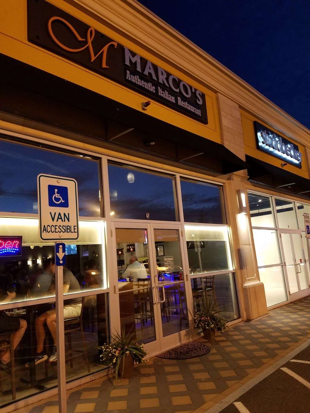 Marcos Restaurant | 47 Newbury St, Peabody, MA 01960, USA | Phone: (978) 854-6906