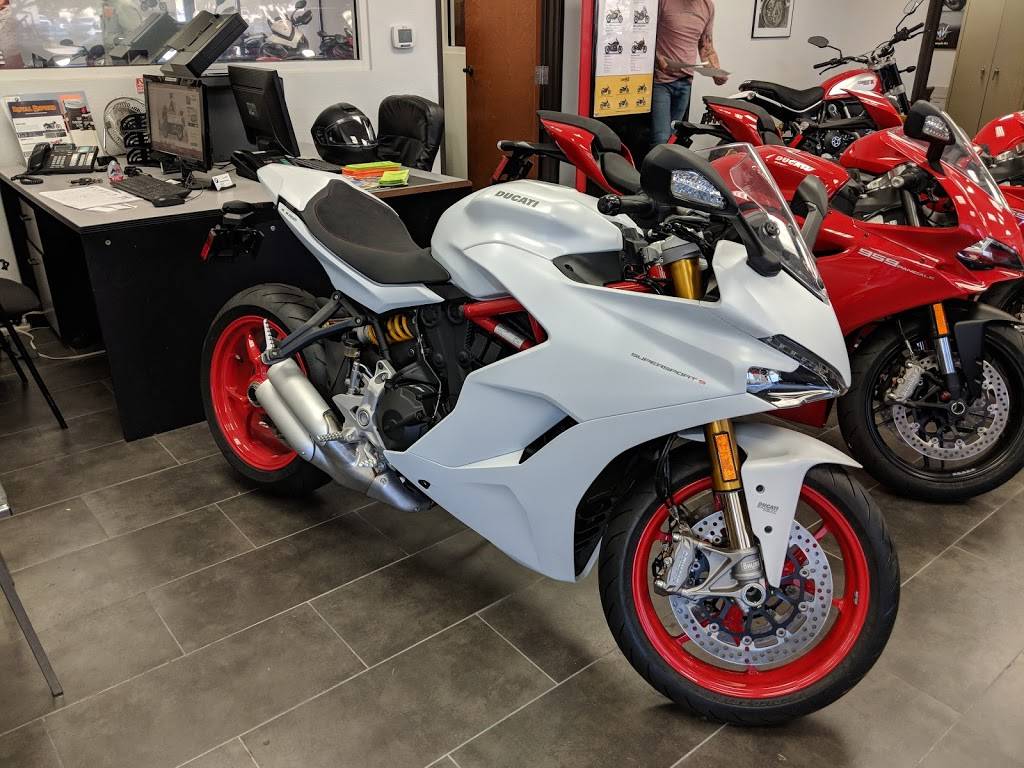 BMW Motorcycles of North Dallas | 900 K Ave #300, Plano, TX 75074, USA | Phone: (972) 881-0774