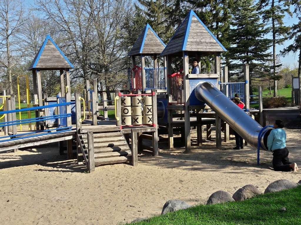 Gillson Park | Wilmette, IL 60091, USA | Phone: (847) 256-0333