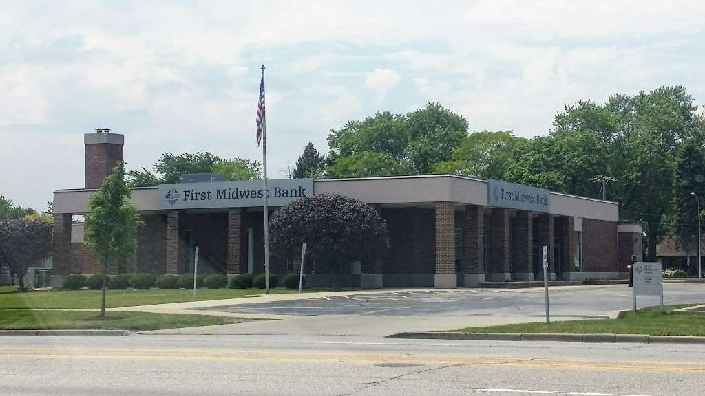 First Midwest Bank | 11900 S Pulaski Rd, Alsip, IL 60803, USA | Phone: (708) 389-9400
