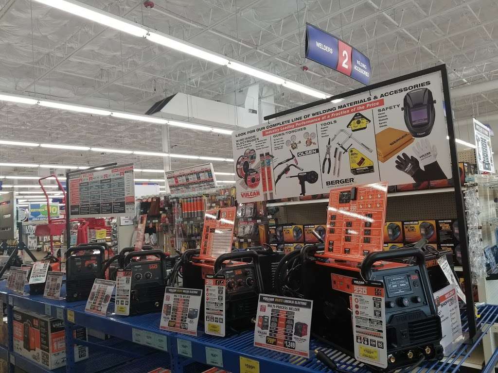 Harbor Freight Tools | 108 Village Square A, Bradley, IL 60915 | Phone: (815) 935-2058