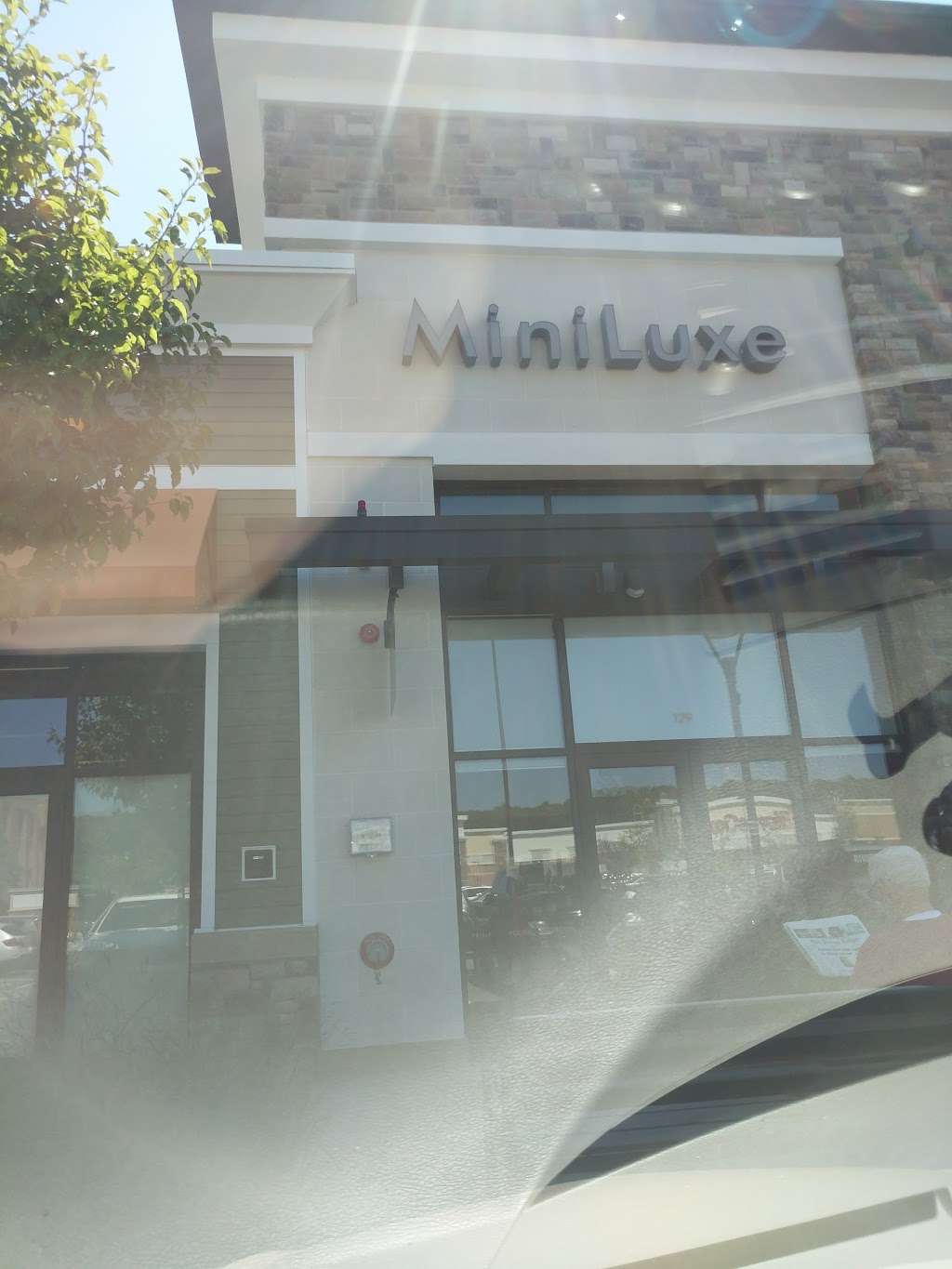 MiniLuxe Westwood | 129 University Ave, Westwood, MA 02090, USA | Phone: (781) 708-9743