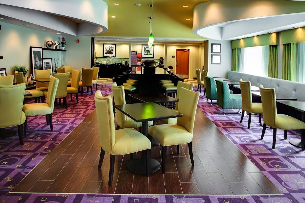 Hampton Inn Richmond - South | 4300 Commerce Rd, Richmond, VA 23234 | Phone: (804) 743-3550