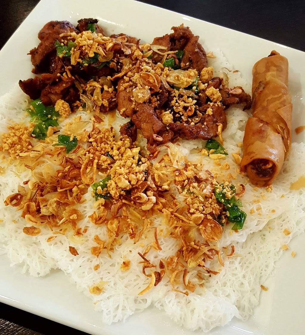 Pho Son Nam Vietnamese Restaurant | 6516 New York Ave #132, Arlington, TX 76002, USA | Phone: (682) 323-4855
