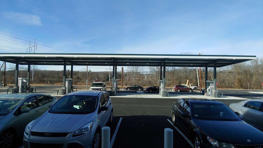 Garretts Family Market | 111 Cedar St, Milford, MA 01757, USA | Phone: (508) 473-4524