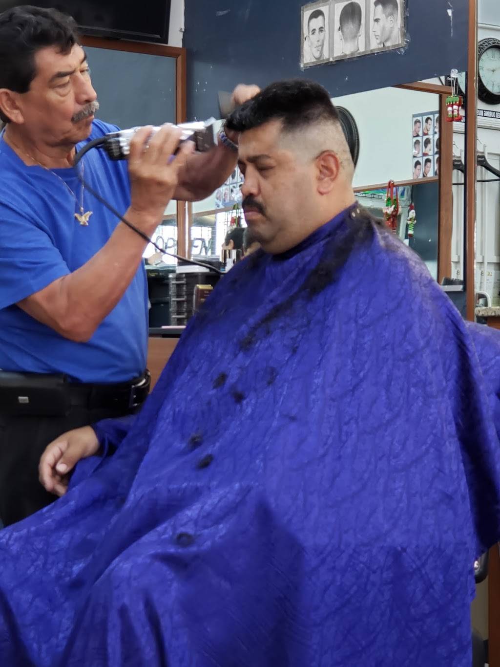 Classic Barber Shop | 4129 Santa Ana St #6849, Huntington Park, CA 90255 | Phone: (562) 440-3422