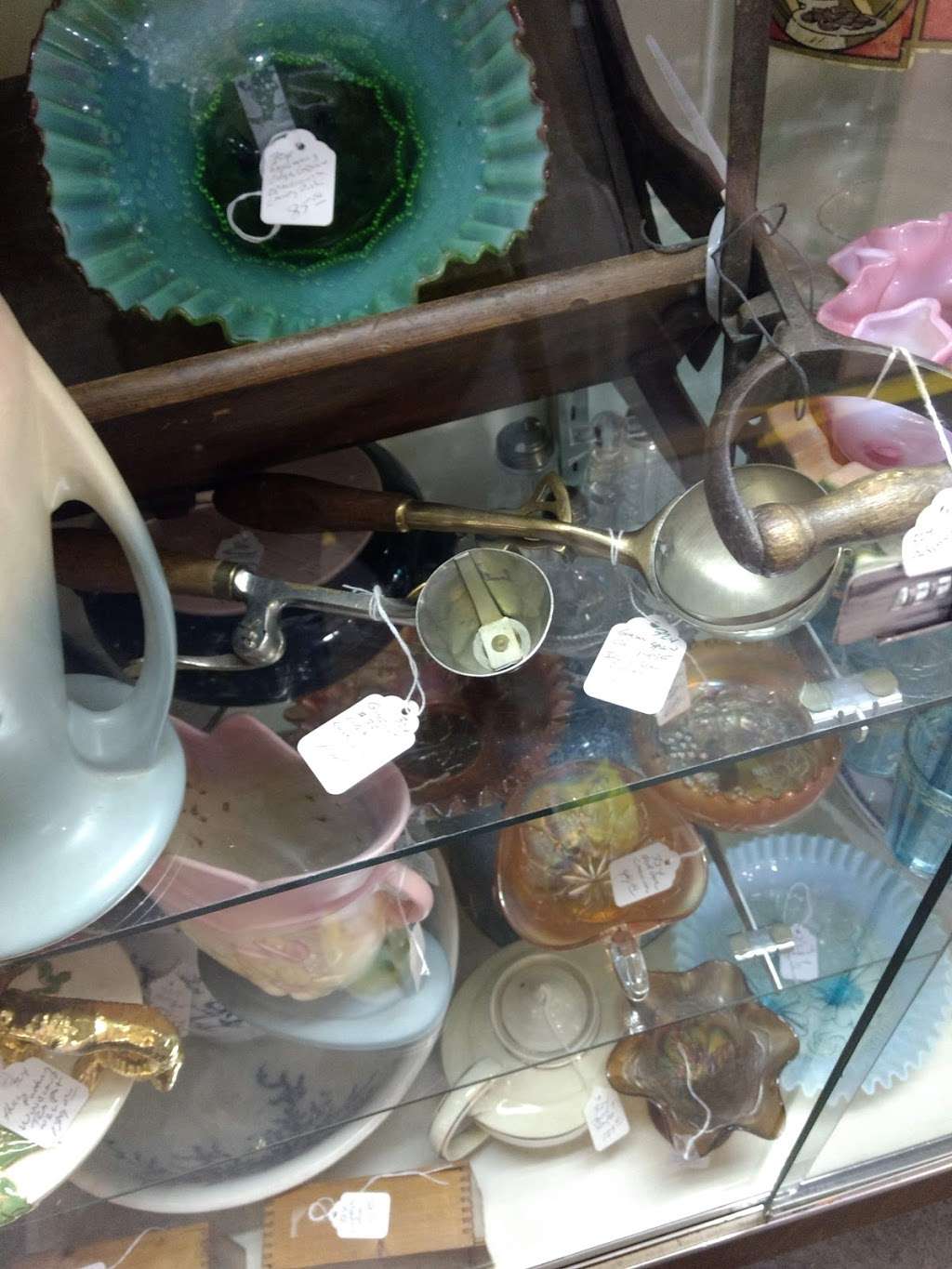 Davis Bros Antique Mall | South, MO-13, Lowry City, MO 64763, USA | Phone: (417) 644-2012