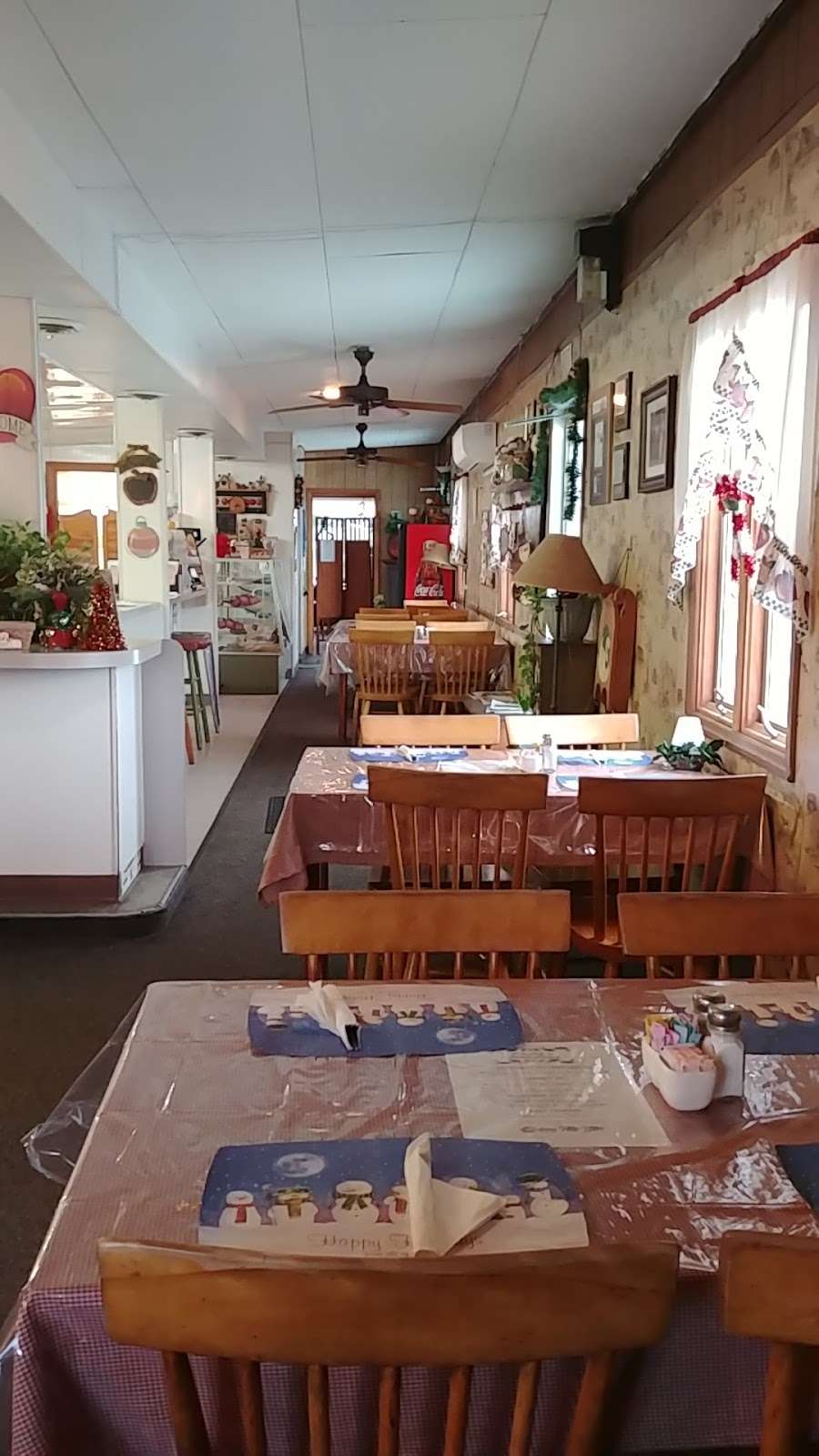 The Apple Bin Grill & Bakery | 674 Arendtsville Rd, Biglerville, PA 17307, USA | Phone: (717) 677-4141