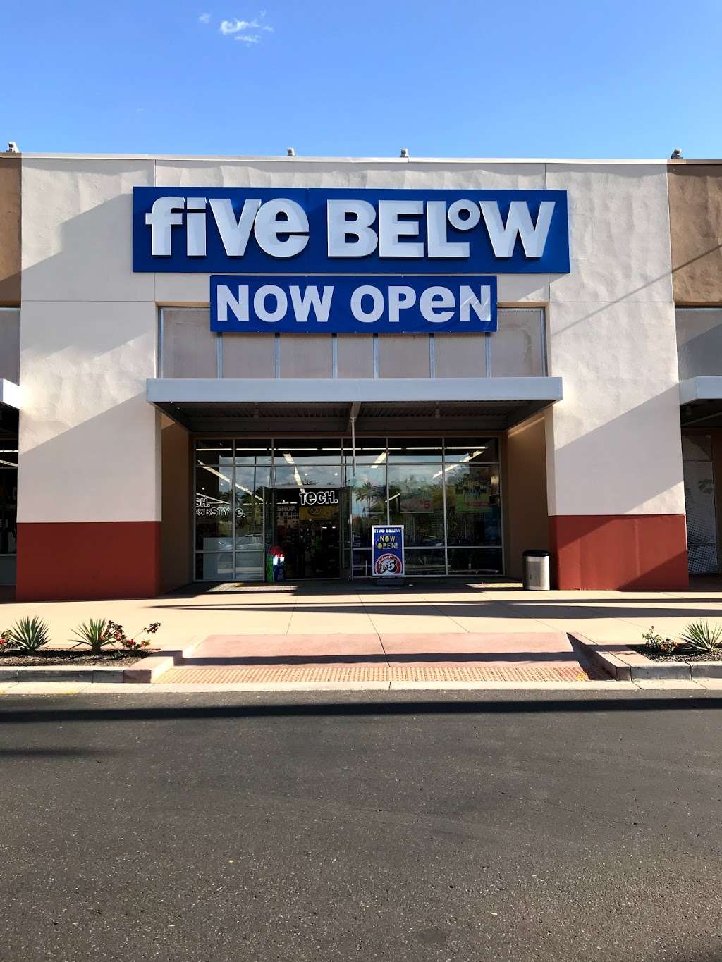 Five Below | 1800 E Rio Salado Pkwy Ste 160, Tempe, AZ 85281 | Phone: (480) 967-5826