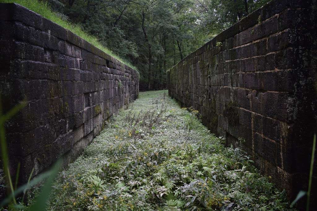 C&O Canal Lock 39 | Chesapeake and Ohio Canal Towpath, Sharpsburg, MD 21782, USA | Phone: (301) 739-4200