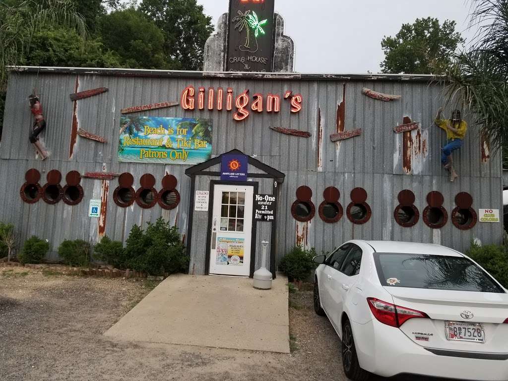 Gilligans Pier | 11535 Popes Creek Rd, Newburg, MD 20664, USA | Phone: (301) 259-4514