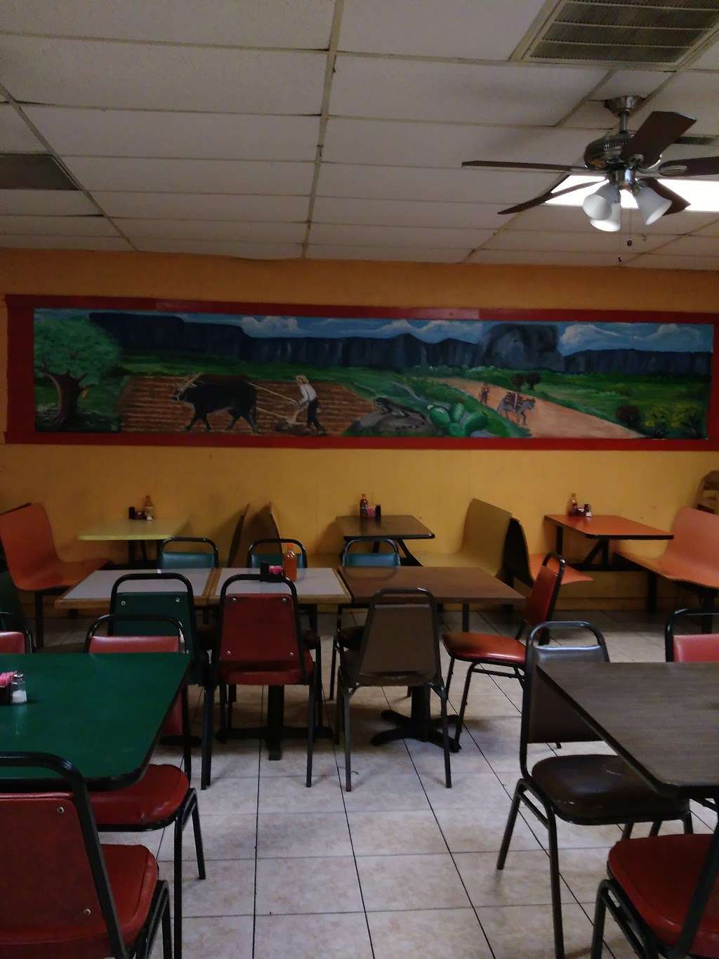 Taqueria Huetamo II | 210 Aldine Bender Rd, Houston, TX 77060, USA | Phone: (281) 999-4149