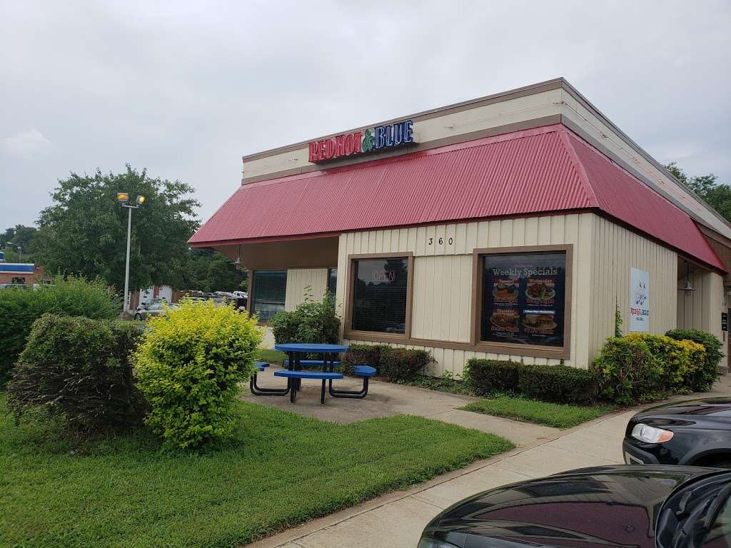 Red Hot & Blue Warrenton | 360 Broadview Ave, Warrenton, VA 20186 | Phone: (540) 349-7100