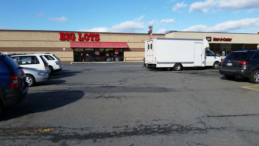 Big Lots | 156 Eagles Glen Plz Ste 190, East Stroudsburg, PA 18301, USA | Phone: (570) 424-3166