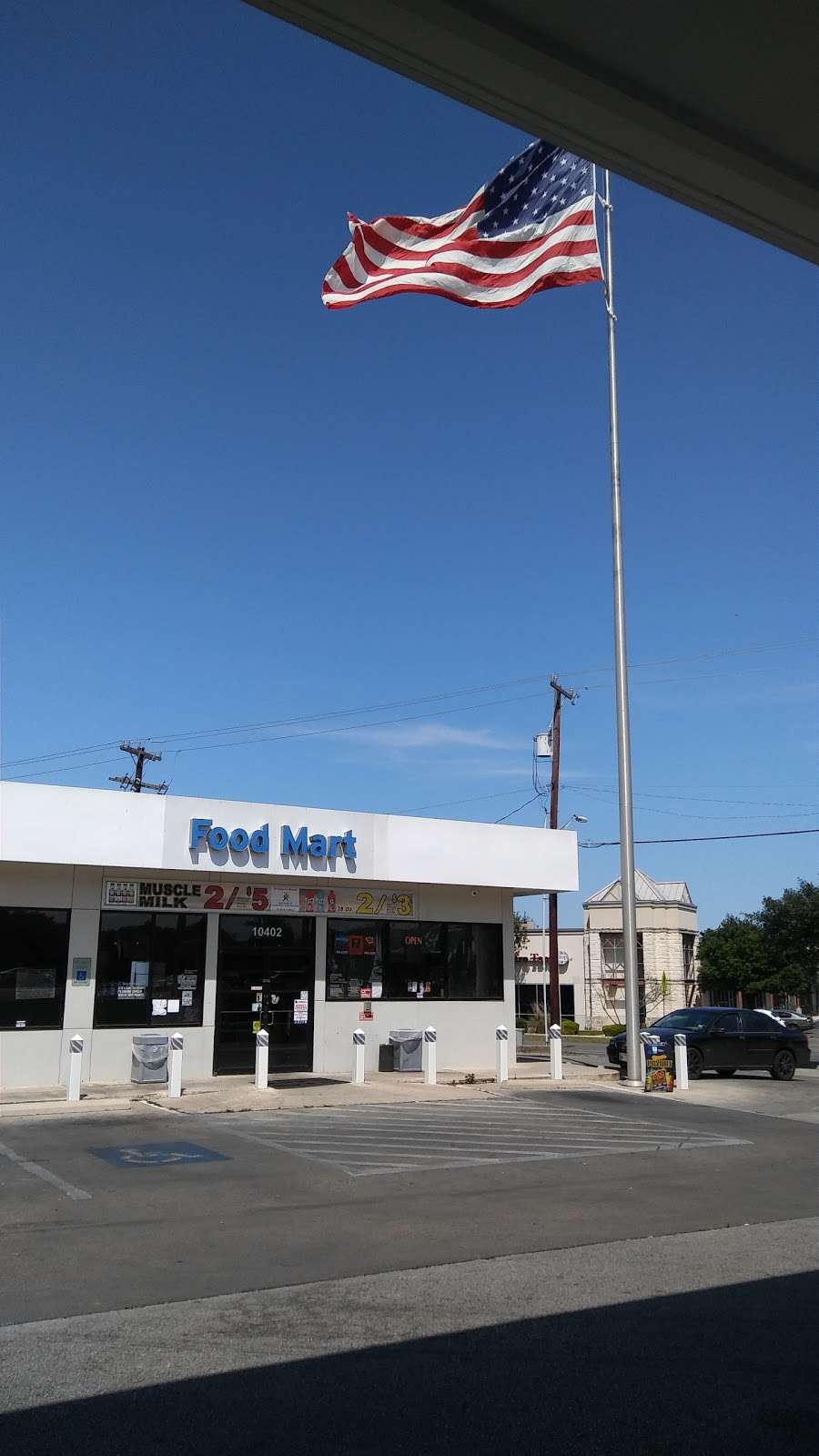 Chevron - gas station  | Photo 2 of 2 | Address: 10402 Bandera Rd, San Antonio, TX 78250, USA | Phone: (210) 520-5907