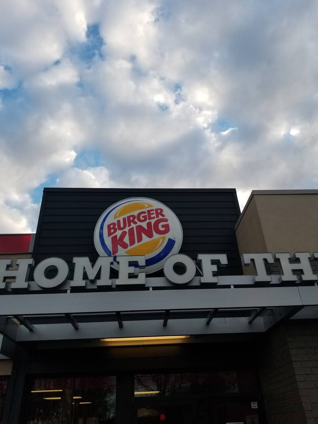 Burger King | 5611 New Cut Rd, Louisville, KY 40214, USA | Phone: (502) 361-7171