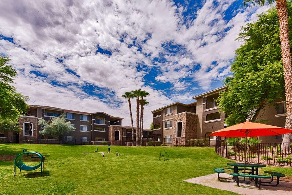 Stonebridge Ranch Apartments | 575 W Pecos Rd, Chandler, AZ 85225, USA | Phone: (833) 234-6735