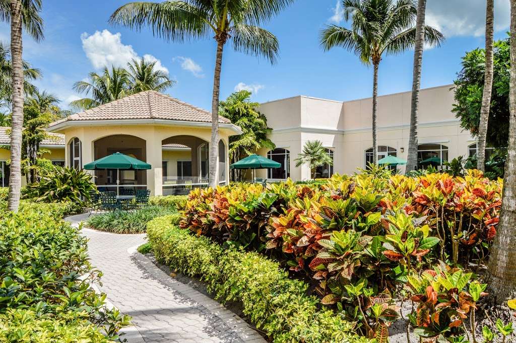 Courtyard Gardens of Jupiter | 1790 Indian Creek Dr W, Jupiter, FL 33458, USA | Phone: (561) 743-5966