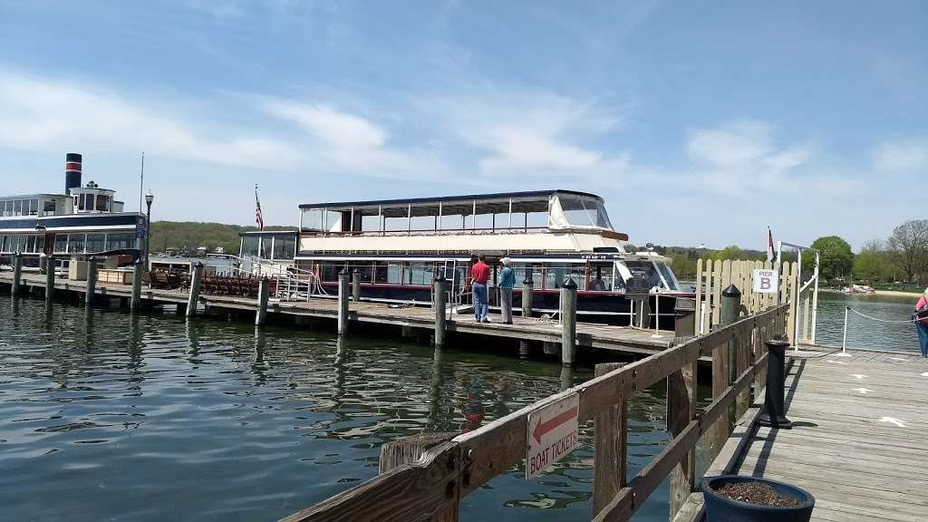 Lake Geneva Cruise Line | 812 Wrigley Dr, Lake Geneva, WI 53147 | Phone: (262) 248-6206