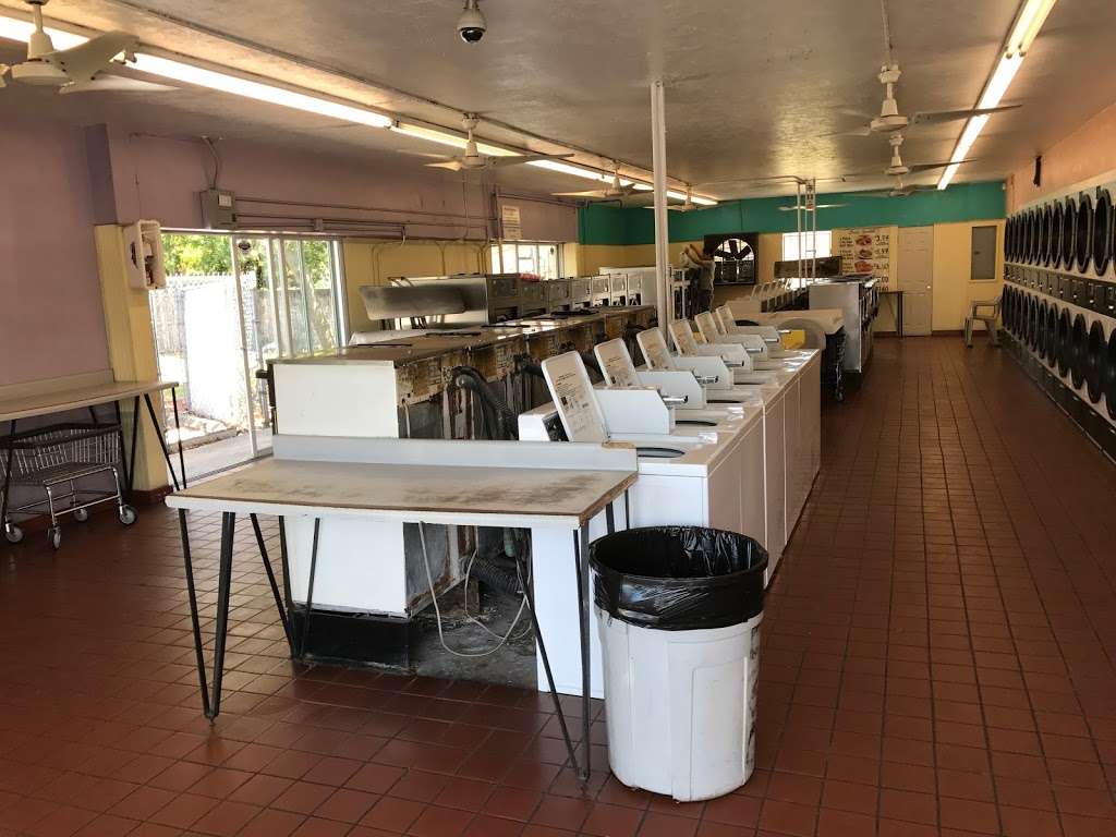 44th Street Coin Laundry | 560 NE 44th St, Pompano Beach, FL 33064 | Phone: (954) 934-2883