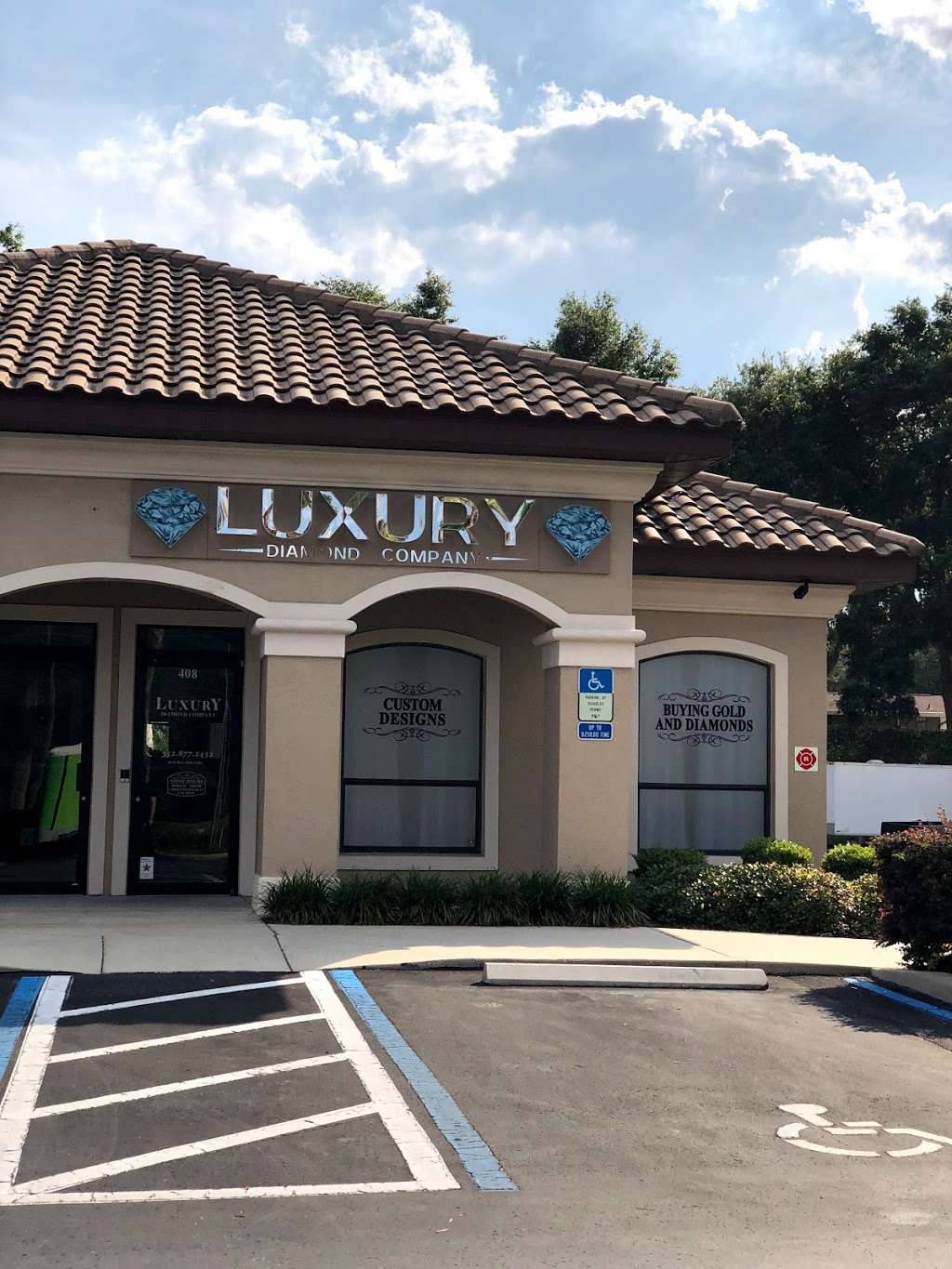 Luxury Diamond Company | 16840 US-441 #408, Summerfield, FL 34491 | Phone: (352) 877-2432