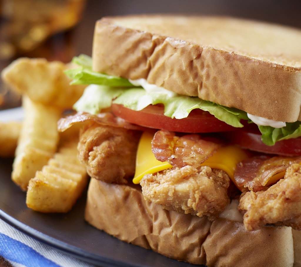 Zaxbys Chicken Fingers & Buffalo Wings | 6747 N Church Ave, Mulberry, FL 33860, USA | Phone: (863) 619-7200