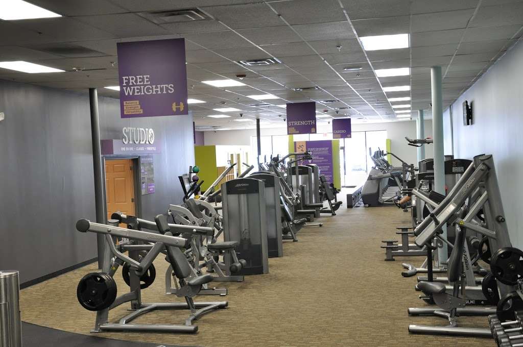 Anytime Fitness | 13 Taunton St Suite 3, Plainville, MA 02762, USA | Phone: (508) 316-0191