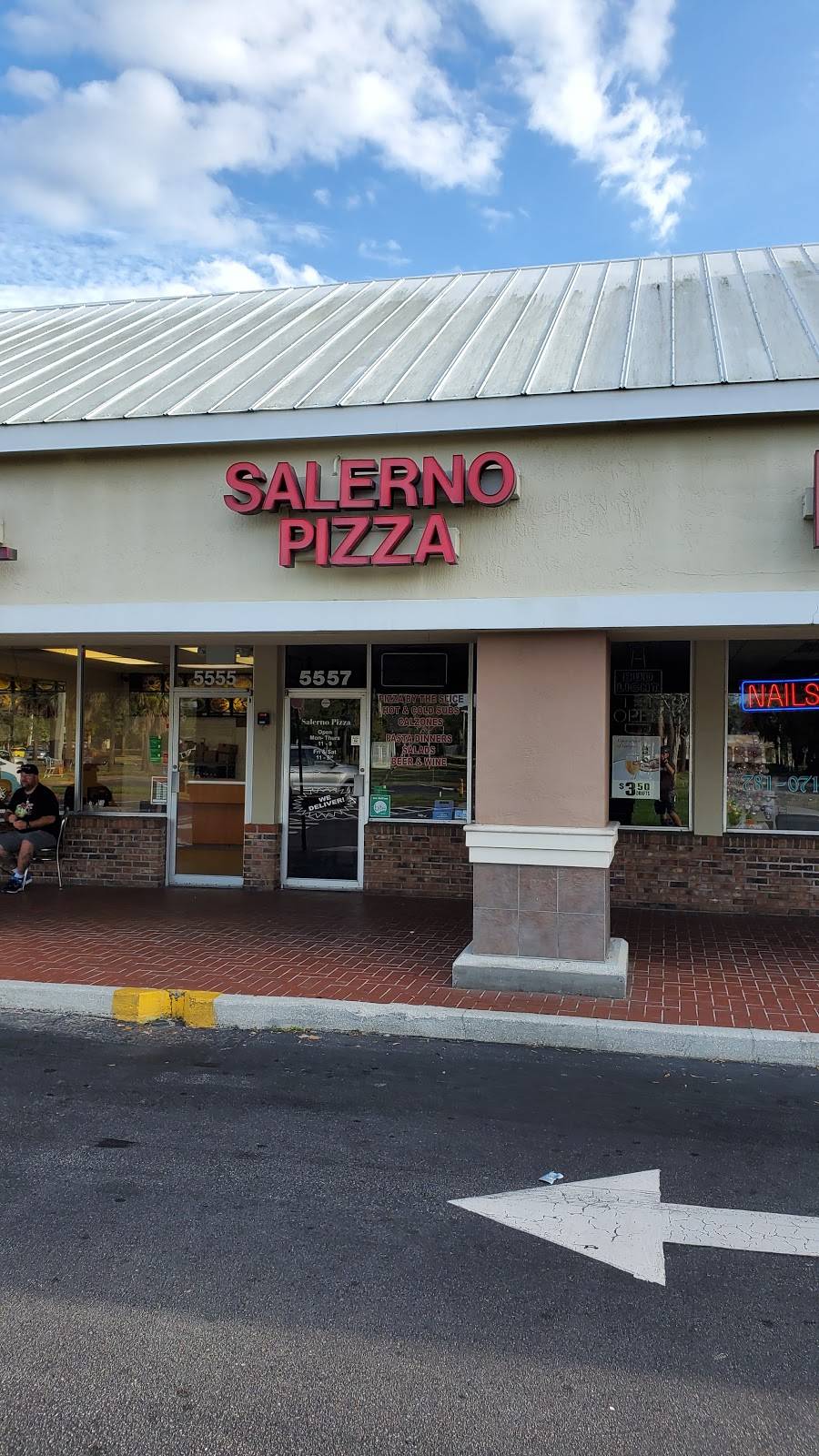 Salerno Pizza | 5557 SE Federal Hwy, Stuart, FL 34997 | Phone: (772) 286-5505