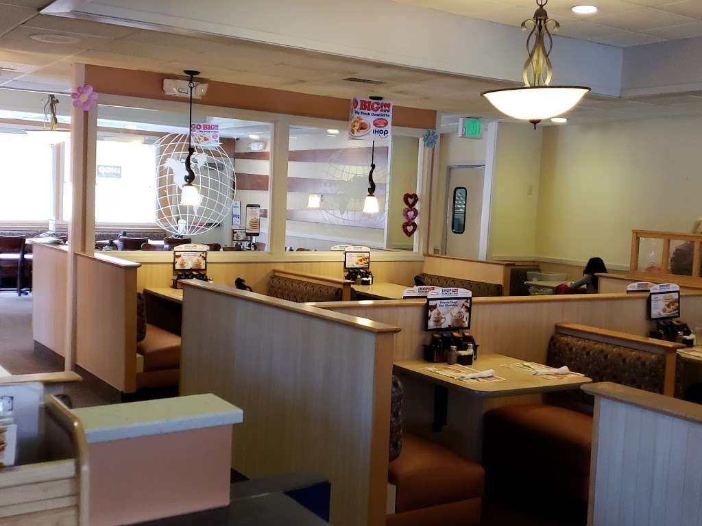 IHOP | 6445 Lee Hwy, Warrenton, VA 20187, USA | Phone: (540) 428-1820