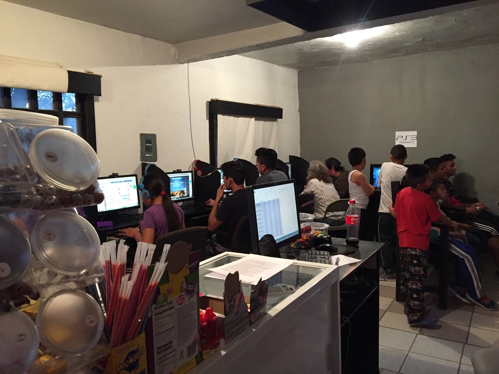 Papeleria, Ciber y Videojuegos "Doble Click" | Suiza 5296, San Antonio, 32270 Cd Juárez, Chih., Mexico | Phone: 2101446