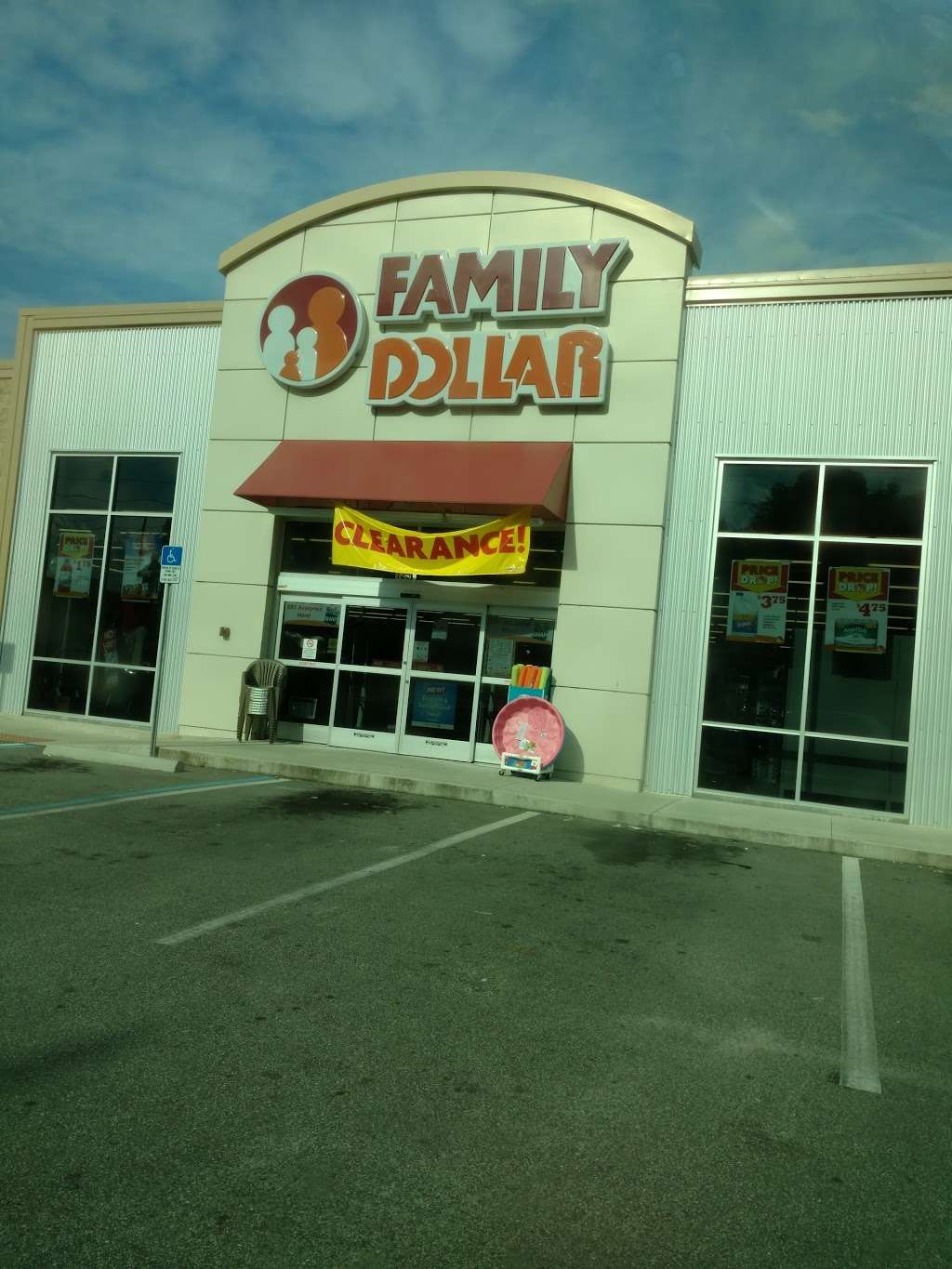 Family Dollar | 125 S Market Blvd, Webster, FL 33597, USA | Phone: (352) 444-7289