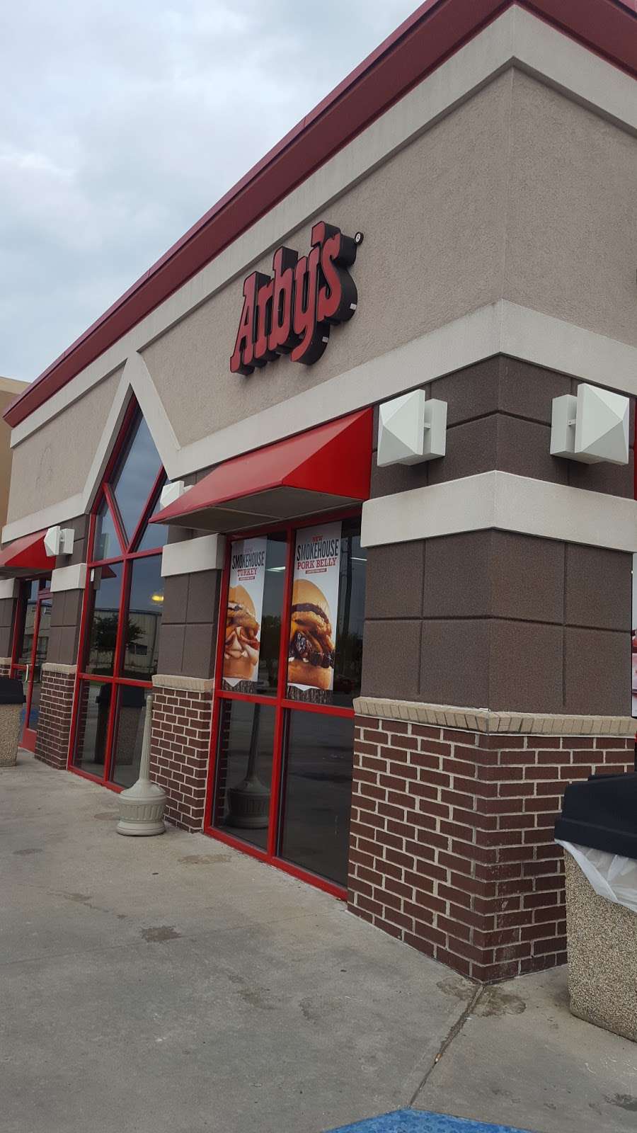 Arbys | 3940 N McCarty St, Houston, TX 77013 | Phone: (713) 670-0235