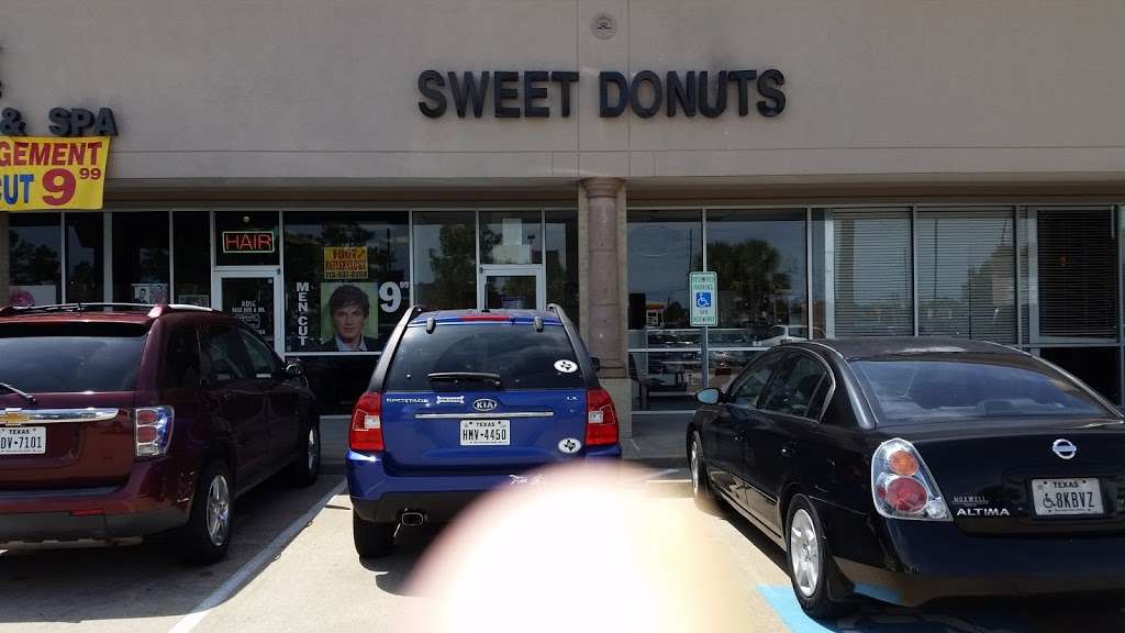 Sweet Donuts | 5630 N Eldridge Pkwy #200, Houston, TX 77041, USA | Phone: (713) 849-4159