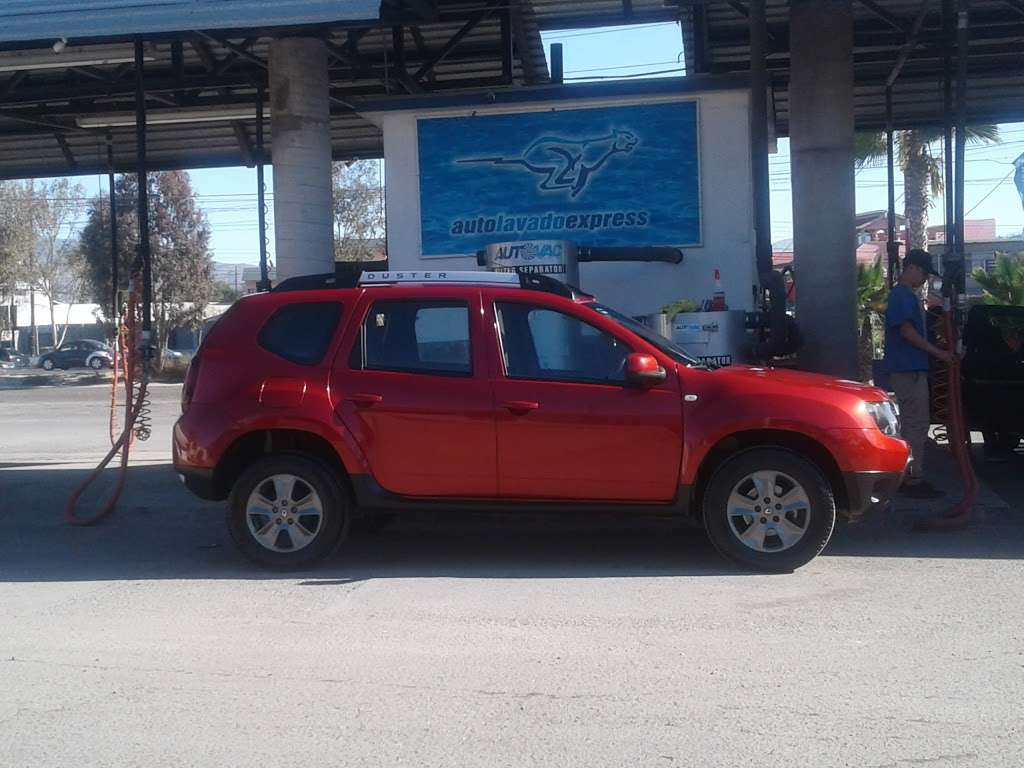 car wash | Sin Asignación En Nombre de Asentamiento, Tijuana, B.C., Mexico