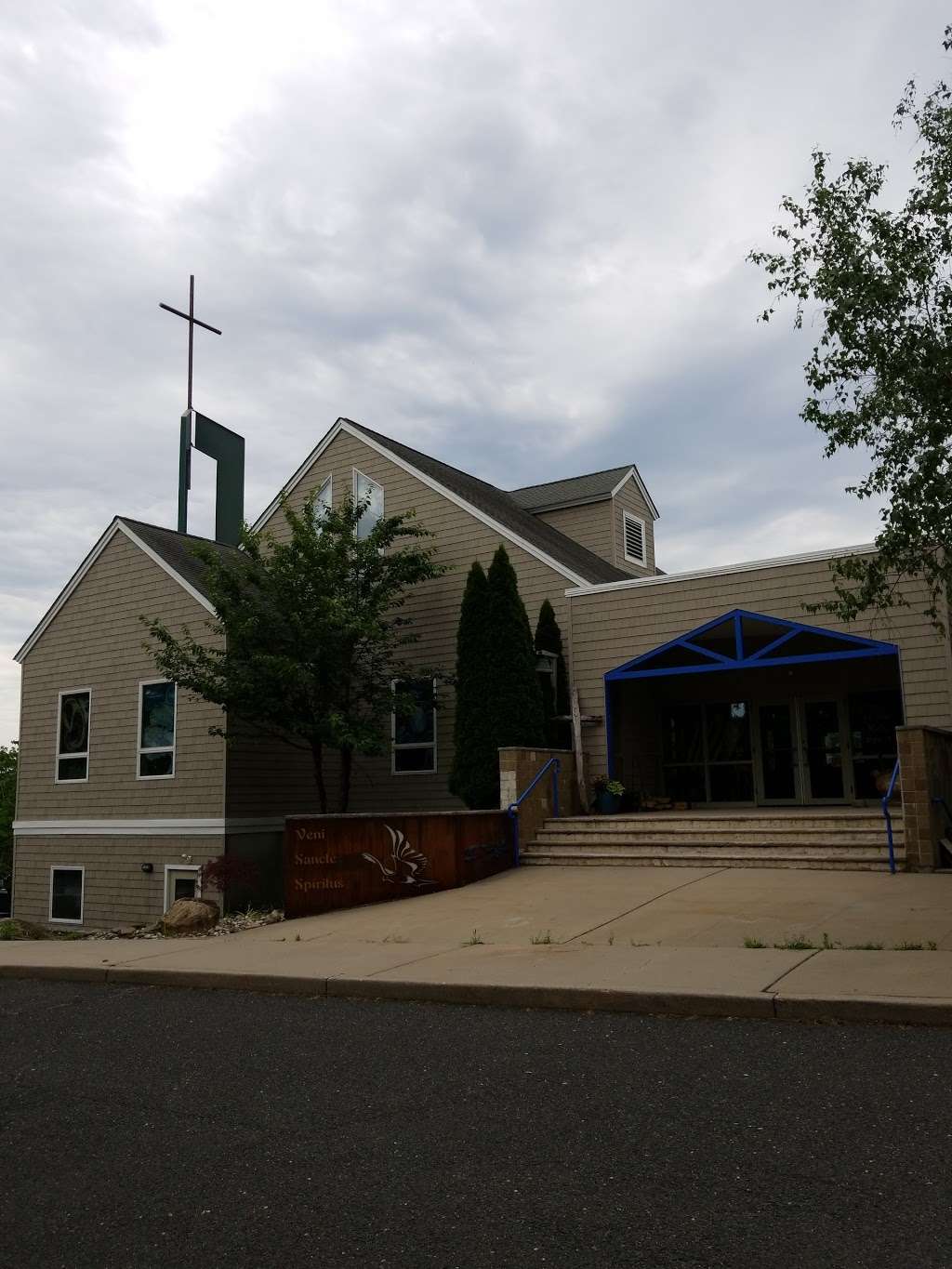 Church of the Holy Spirit | 3 Haytown Rd, Lebanon, NJ 08833, USA | Phone: (908) 236-6301