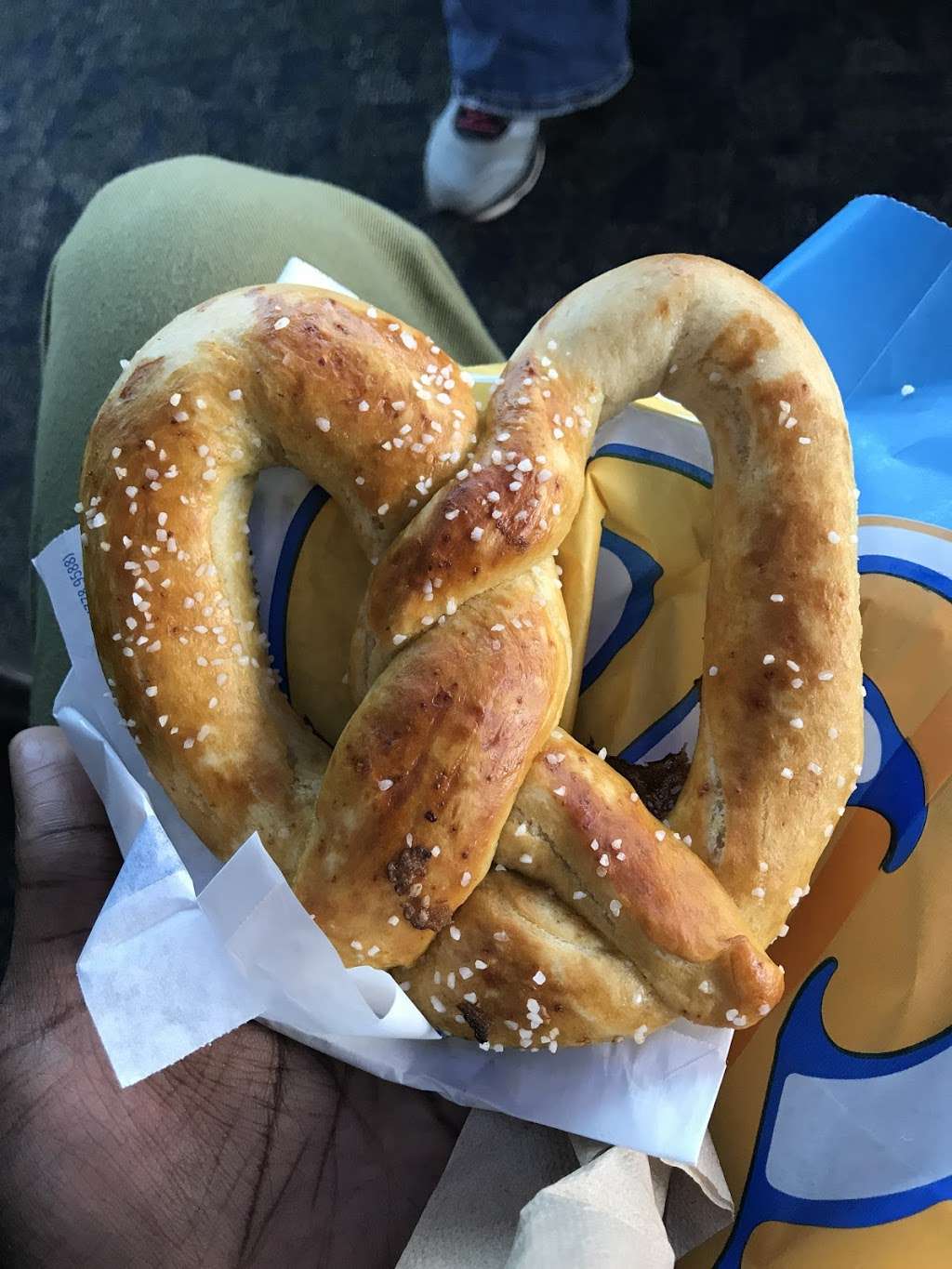 Auntie Annes | 5300 S Howell Ave, Milwaukee, WI 53207, USA | Phone: (414) 481-9411