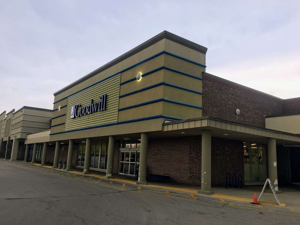 Goodwill Store & Donation Center | 4131 Dundee Rd, Northbrook, IL 60062, USA | Phone: (847) 291-4194