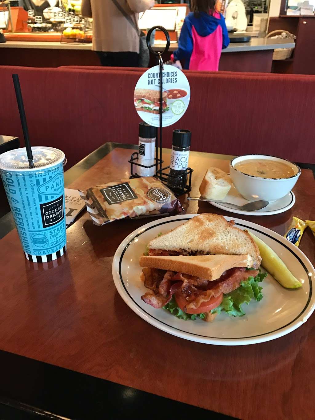 Corner Bakery Cafe | 39 N La Grange Rd, La Grange, IL 60525, USA | Phone: (708) 579-5410