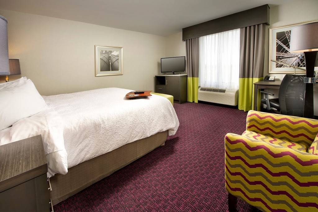 Hampton Inn & Suites Buffalo Airport | 133 Buell Ave, Cheektowaga, NY 14225, USA | Phone: (716) 631-0200