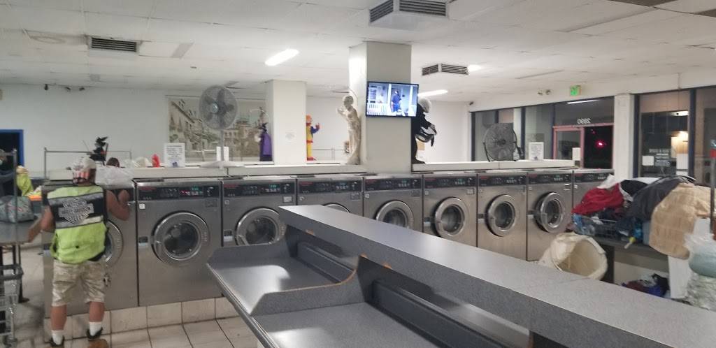 Super Laundry | 2890 Fletcher Pkwy, El Cajon, CA 92020, USA | Phone: (619) 465-6943