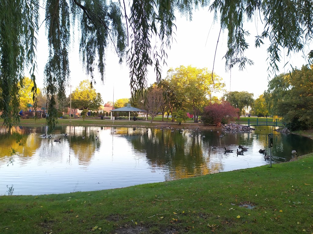 North Riverside Parks & Recreation 2401 S Des Plaines Ave, North