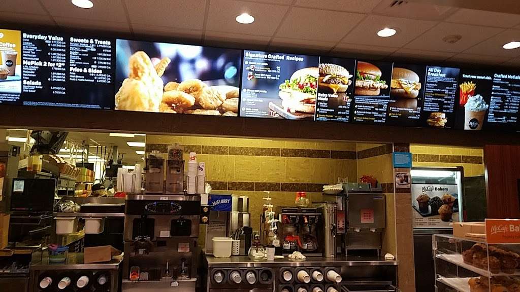 McDonalds | 1190 Providence Rd, Whitinsville, MA 01588, USA | Phone: (508) 234-2960