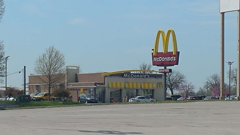 McDonalds | 16235 E US-24, Independence, MO 64056 | Phone: (816) 257-0700