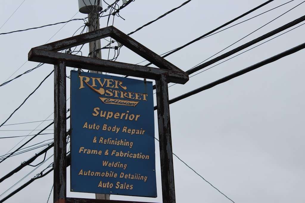 River St Collision | 98 River St, Dedham, MA 02026, USA | Phone: (781) 357-6006