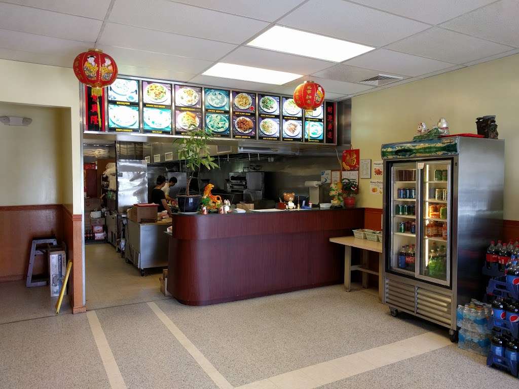 New China | 311 W Franklin St, Womelsdorf, PA 19567, USA | Phone: (610) 589-2888