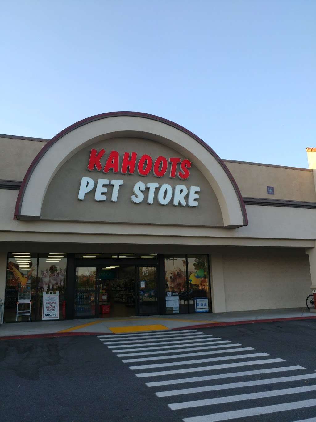 Kahoots Pet Store | 4200 Chino Hills Pkwy, Chino Hills, CA 91709, USA | Phone: (909) 606-9567