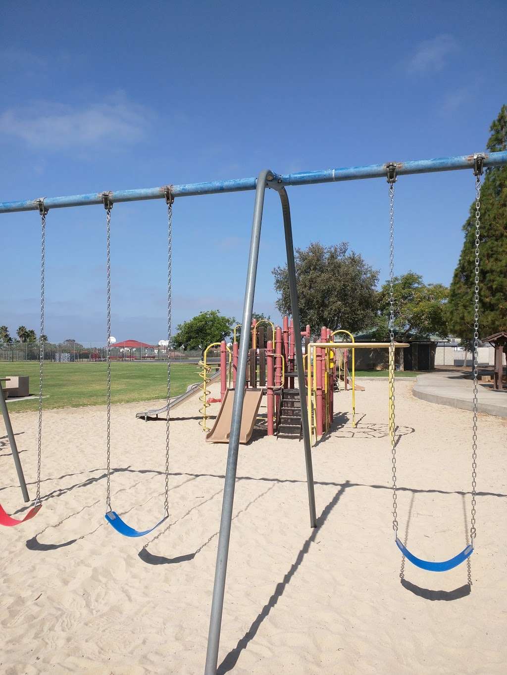 Adobe Bluffs Neighborhood Park | 8805 Gainsborough Ave, San Diego, CA 92129, USA | Phone: (858) 538-8132