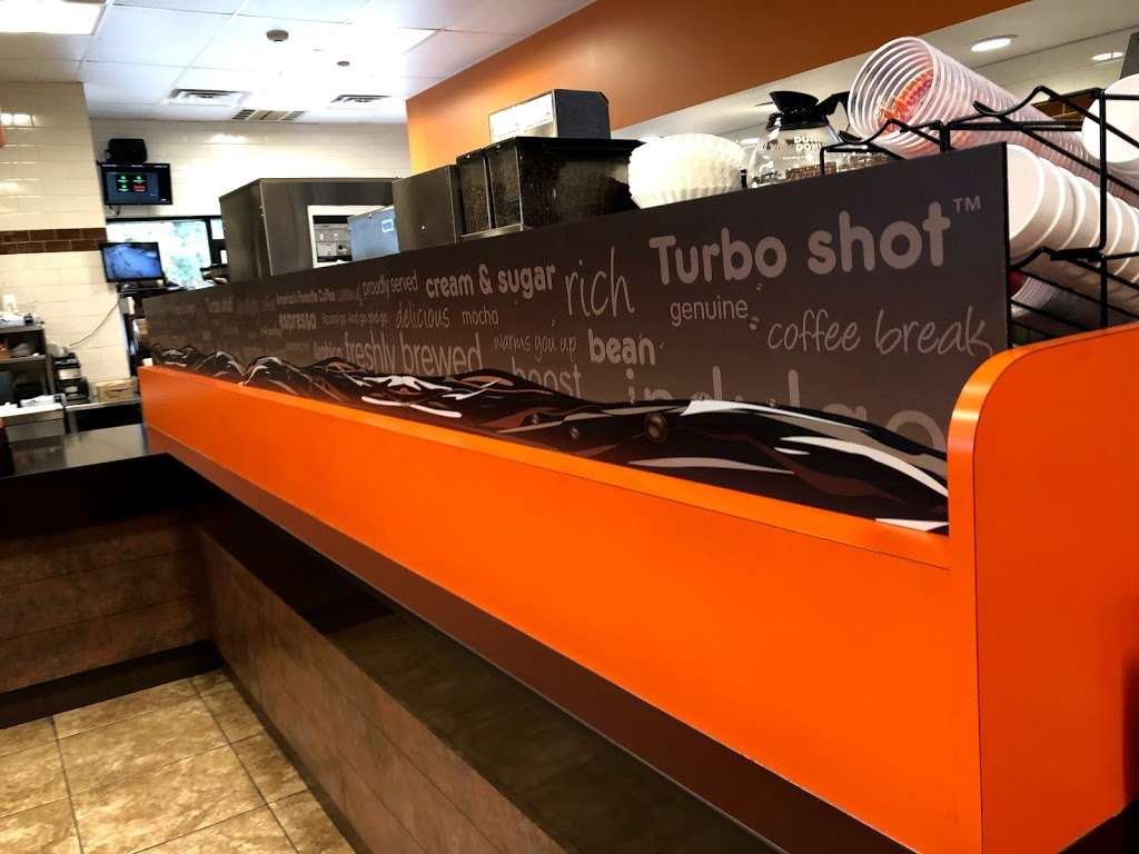 Dunkin | 869 Mammoth Rd, Pelham, NH 03076, USA | Phone: (603) 635-2100