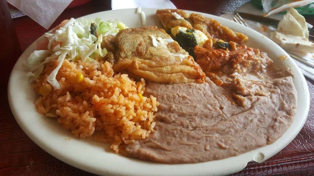 Blue Moon Mexican Restaurant | 3228 S Flores St, San Antonio, TX 78204, USA | Phone: (210) 531-0093