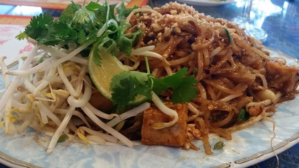 Erawan Thai | 3589 Refugee Rd, Columbus, OH 43232, USA | Phone: (614) 237-9310